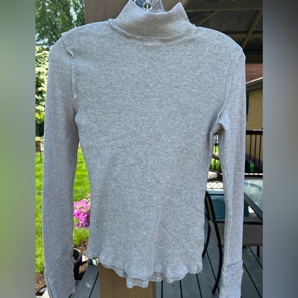 We The Free | Killers Turtle Neck | Form Fitting | Button Detail | Gray | Size S - Picture 1 of 5